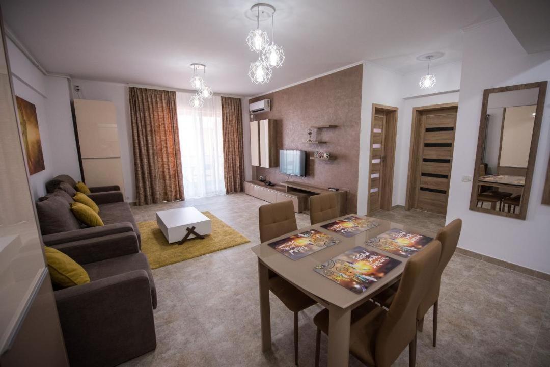 Sophia 2 & Moonlight Apartaments Mamaia Ngoại thất bức ảnh