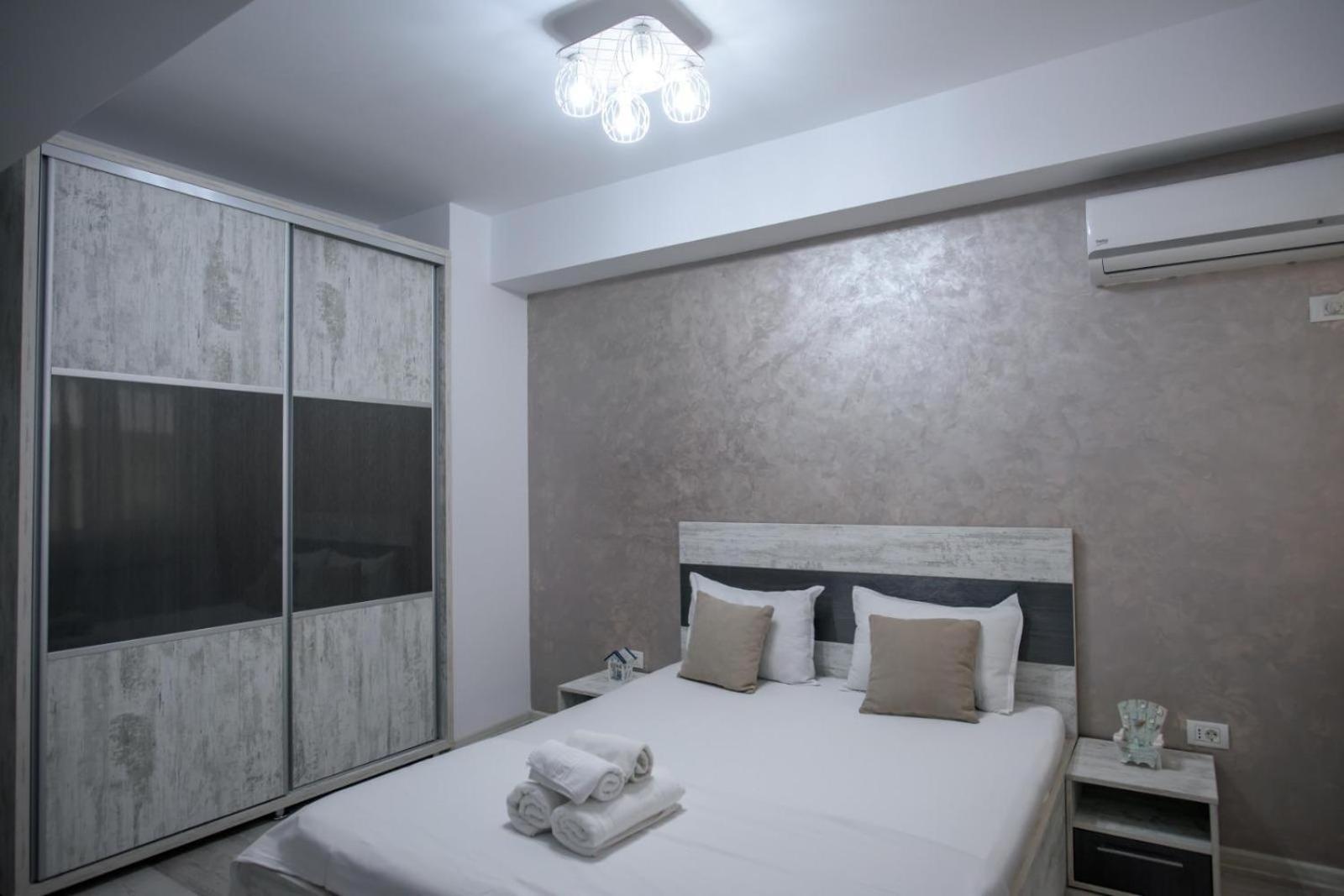 Sophia 2 & Moonlight Apartaments Mamaia Ngoại thất bức ảnh